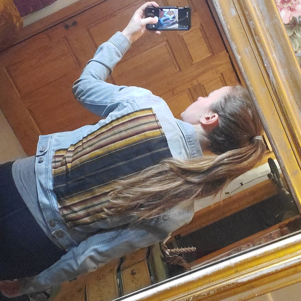 Custom patch Denim jacket - Picture 4 of 9